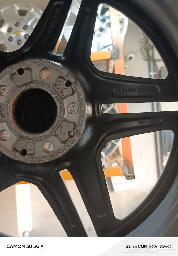 جنوط مرسيدس 21 اللون الاسود والرمادي 9