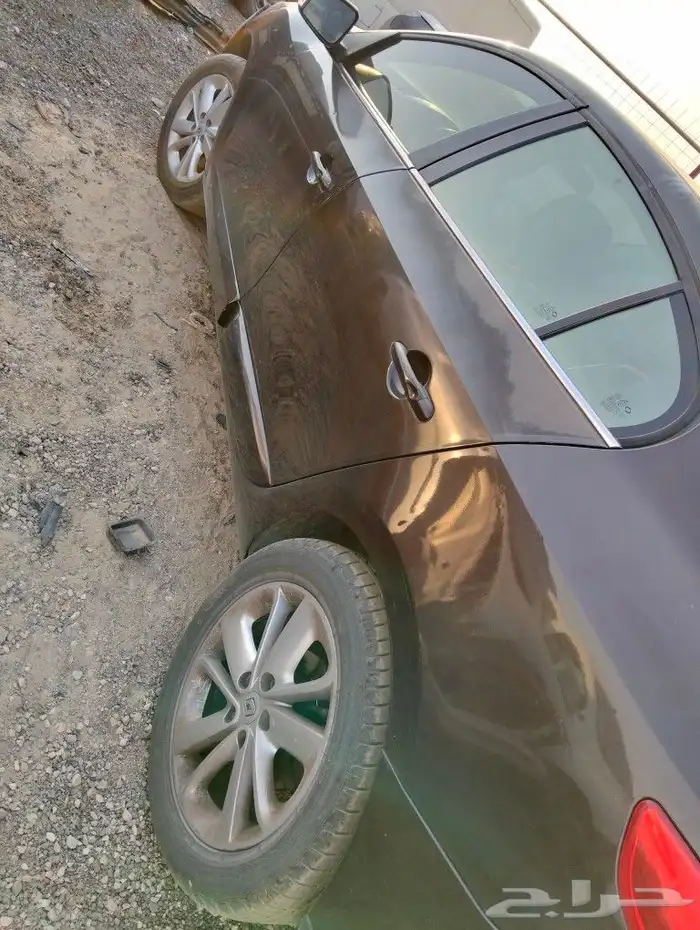 رينو فلوانس 2014 فل كامل فتحه سقف للبيع تشليح قطع اصليه 2