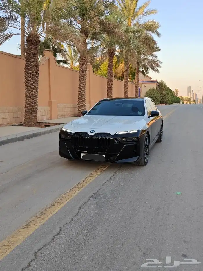 BMW 740I M KIT (بي ام 740 اخو الجديد فل كامل (لوحه مميزه 43