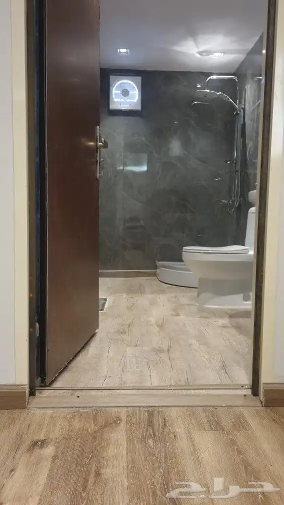 بركسات وغرف vip 8