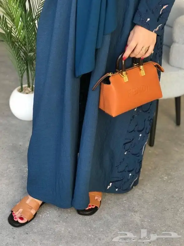 طقم شنطة فندي وسليبر هرمز 18