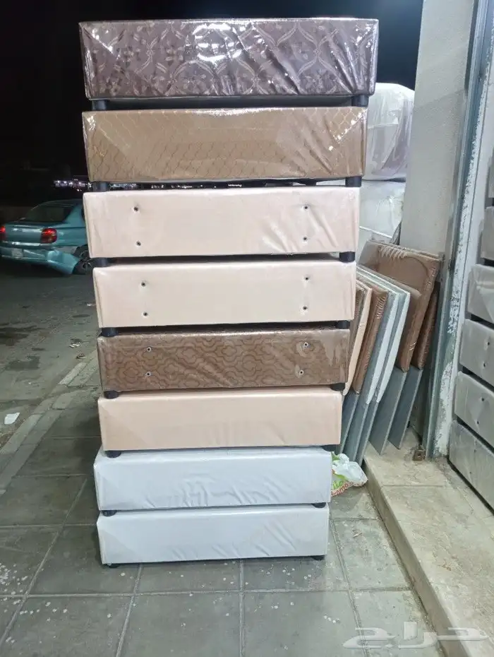 سراير بكس خشب نفر ونفر ونص وبطانيات ومفارش 9