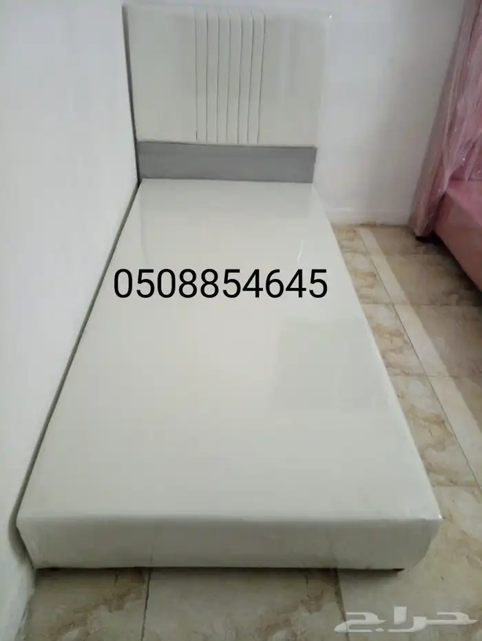 سراير بكس خشب نفر ونفر ونص وبطانيات ومفارش 1