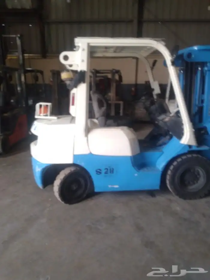 تاجير معدات ثقيله ورافعات شوكيه 8