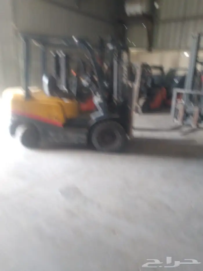تاجير معدات ثقيله ورافعات شوكيه 9