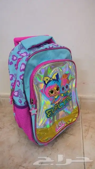 شنطة صغيرة بعجلات 1