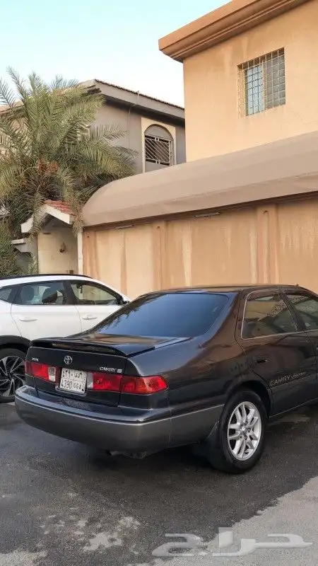 كامري امريكي 2000 4