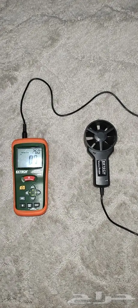 مقياس الحرارة و شدة الهواء للتكييف 1