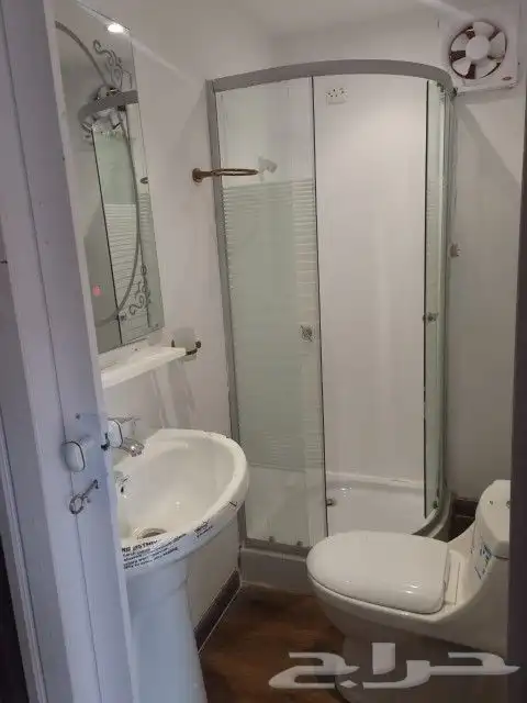 بركسات وغرف vip 4