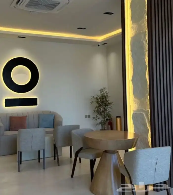 تركيب واجهات كلادنق لوحات حروف 14