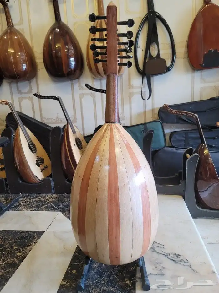 عود للصانع محمد جمال 3