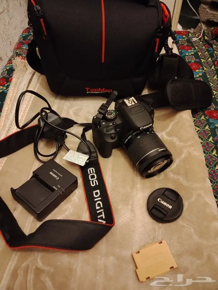 كاميرا 700d نظيفه شبه جديده استعمال مره او مرتين بالكتير 6