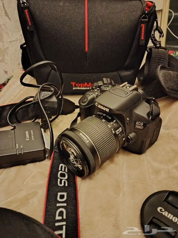 كاميرا 700d نظيفه شبه جديده استعمال مره او مرتين بالكتير 3