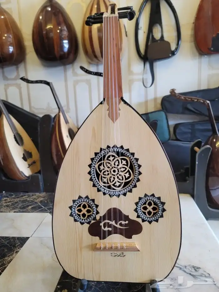 عود للصانع محمد جمال 0