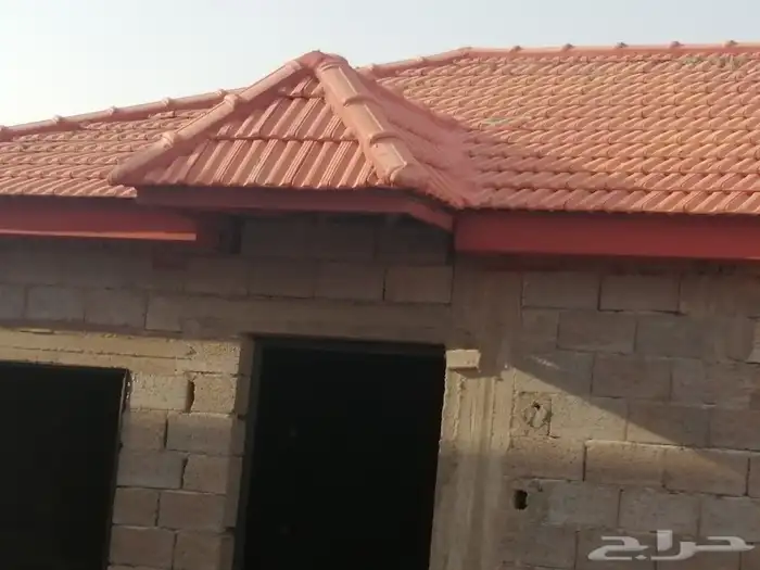 أعمال قرميد وديكورات و عوازل 2