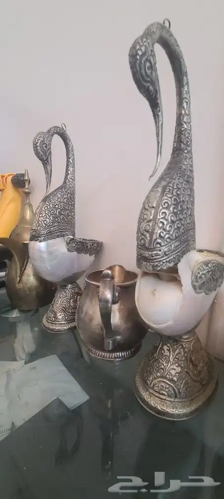 تحف some of Royal Antique shops 1