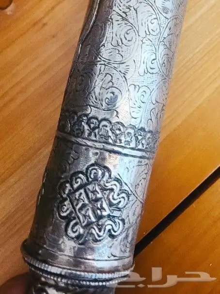 تحف some of Royal Antique shops 12