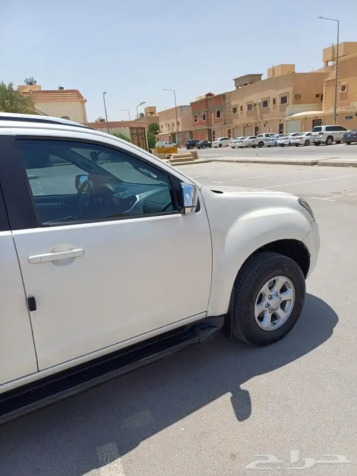 جيب ديزل ايسوزوا ام يو اكس موديل 2019 بدون دبل الحد 50 الف 5