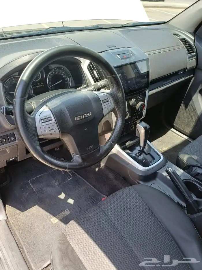 جيب ديزل ايسوزوا ام يو اكس موديل 2019 بدون دبل الحد 50 الف 9