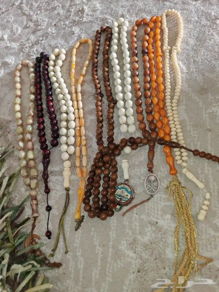 مسابح عظم كهرمان وأشكال أخرى 1