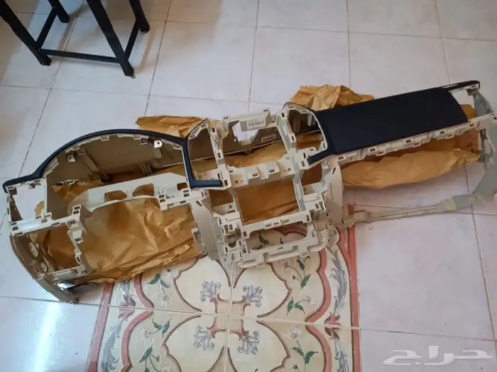 تكايه لاندكروزر وقشرة طبلون 2024 3