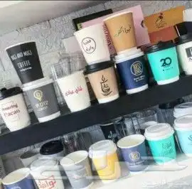 أكواب كافة المقاسات طباعة ملونة مع الغطاء 11