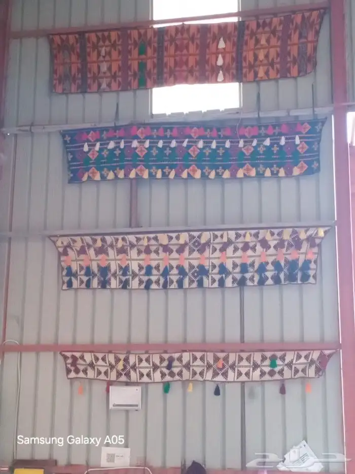 طاولات وكراسي 23