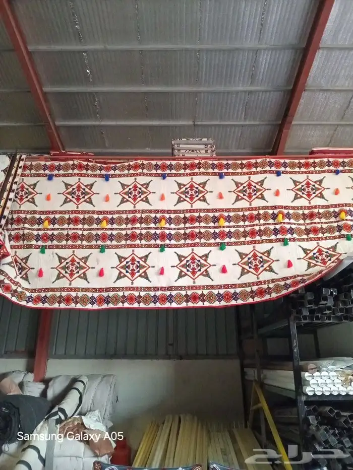 طاولات وكراسي 19