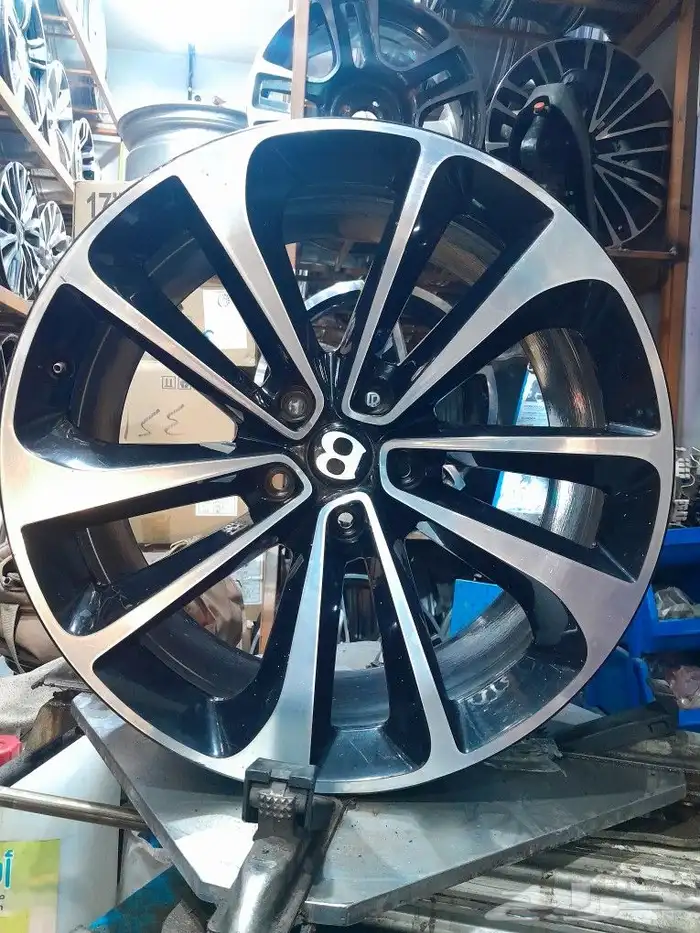 جنوط بنتلي اصلي وكاله جيب مقاس 21 1