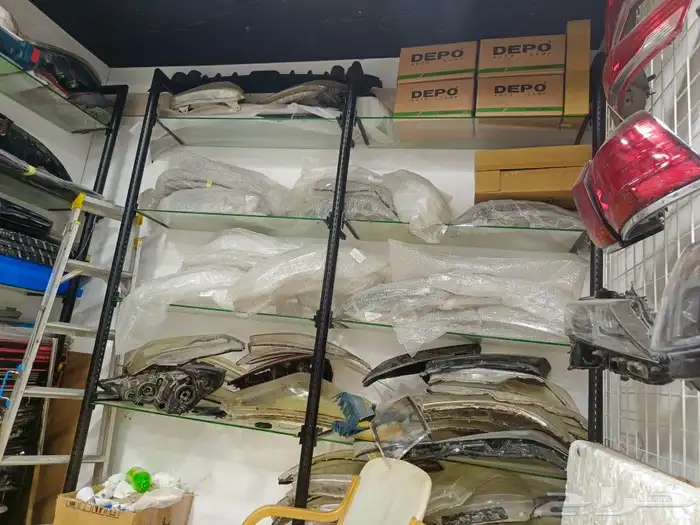 انوار شمعات لمبات زنون عدسات محولات غطيان شمعات اسطبات لمبات 34
