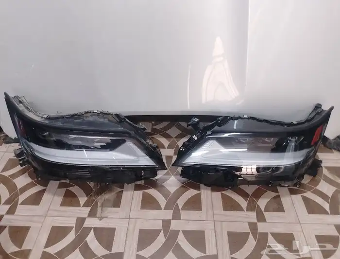 قطع جيب لكزس من 2022 الئ 2025 2