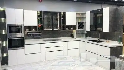 فني مطابخ ابواب شبابيك وجميع اعمال اللمنيوم 1