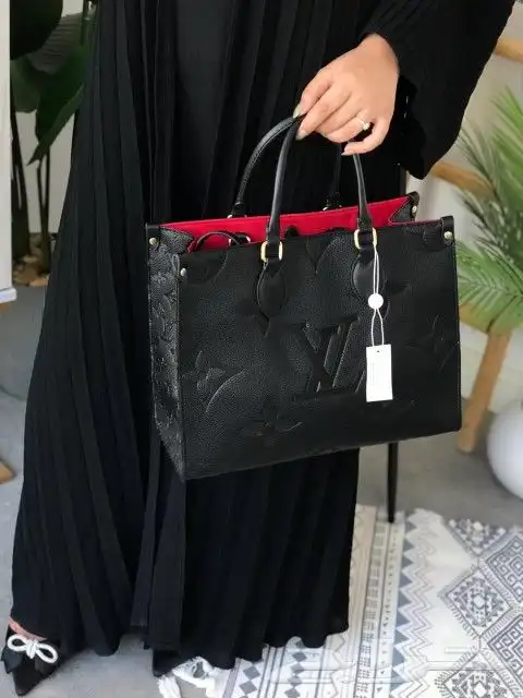 عرةض شنط ماستر جملة وقطاعي أقل الاسعار 29