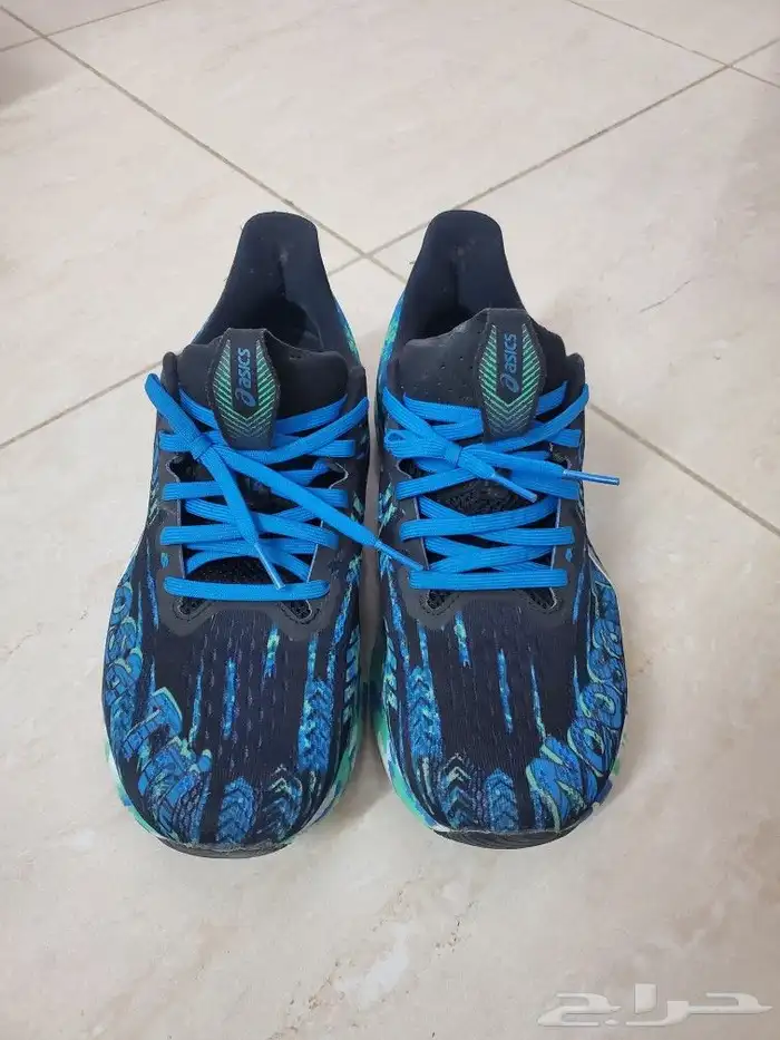 جزمة asics مقاس 42.5 1