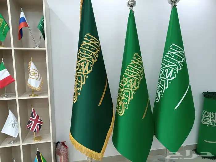 طباعة أكواب استكر اعلام كروت بوكسات بنر رول اب اوراق رسمية 5