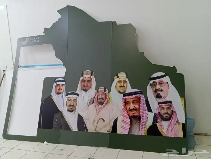 طباعة بوكسات فوركس دنجلر للشركات ستاندات ابراج فوركس 6