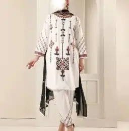 ملابس هندي للنساء 18