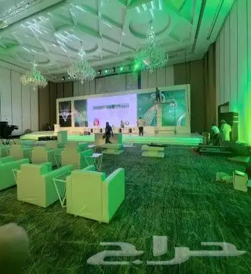 تاجير كراسي طاولات خشب طاولات قزاز طاولات شموع دراسي 8