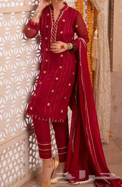 ملابس هندي للنساء 8