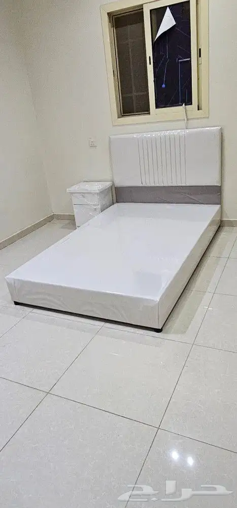 متوفر لدينا   سرير خشب نفر واحد مقاس 90 190  سرير نفر ونص مق 7