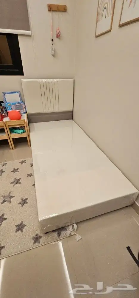 متوفر لدينا   سرير خشب نفر واحد مقاس 90 190  سرير نفر ونص مق 3