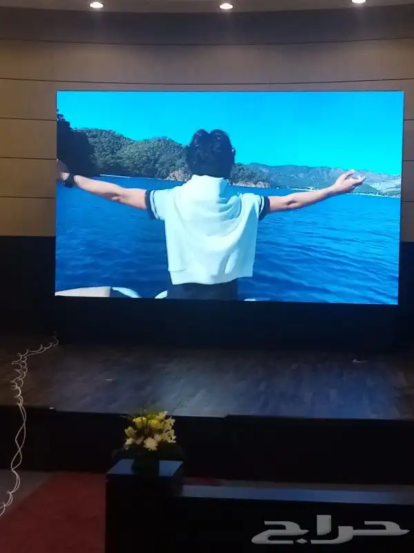 تأجير شاشات عرض تفاعلية داخلية وشاشات خارجية لجميع الأنشطة 0