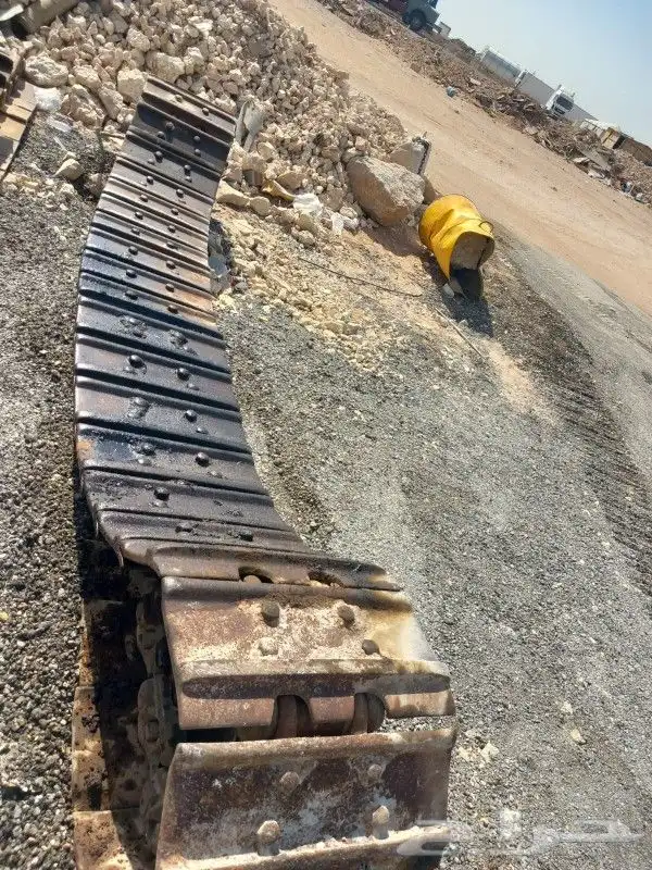 بيع جنزير بلدوزر 355 ورولات بلدوزر 155 و355 5