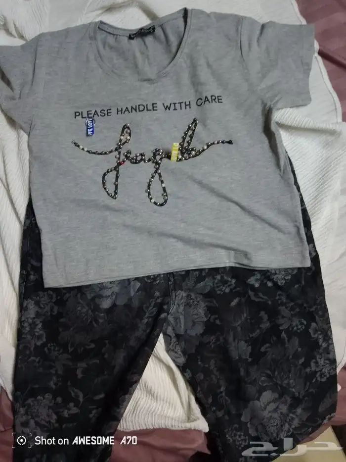 ملابس من الدبش متنوعة بناطيل وفساتين وتنانير 21