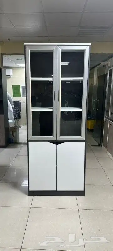 أثاث مكتبي جديد 1