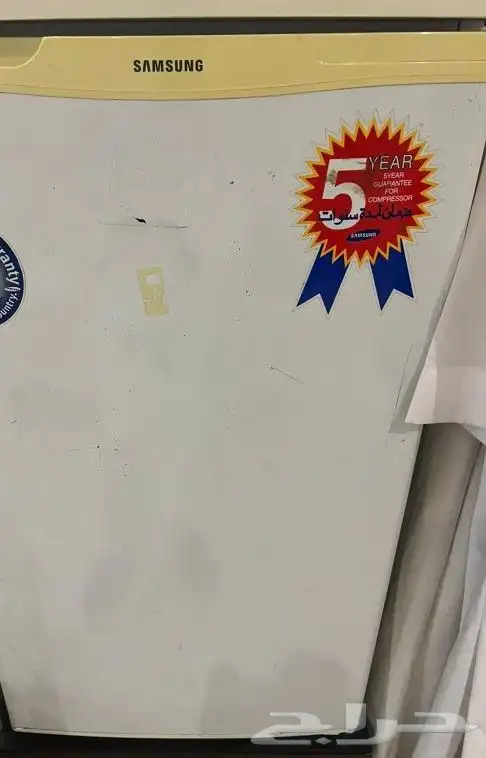 ثلاجة صغيرة من نوع سامسونج مستعمل نظيف 0