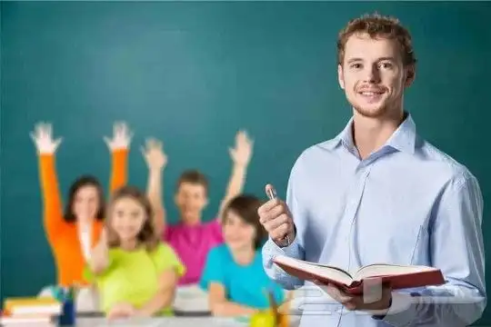 معلم رياضيات و كيمياء جوال واتساب 0