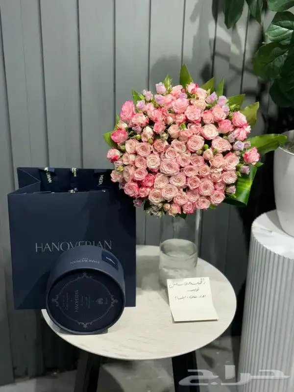 مندوب توصيل هدايا الرياض 8