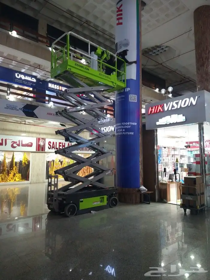 سيزر لفت للايجار سيزرلفت 12متر للايجار scissor lift for rent 2
