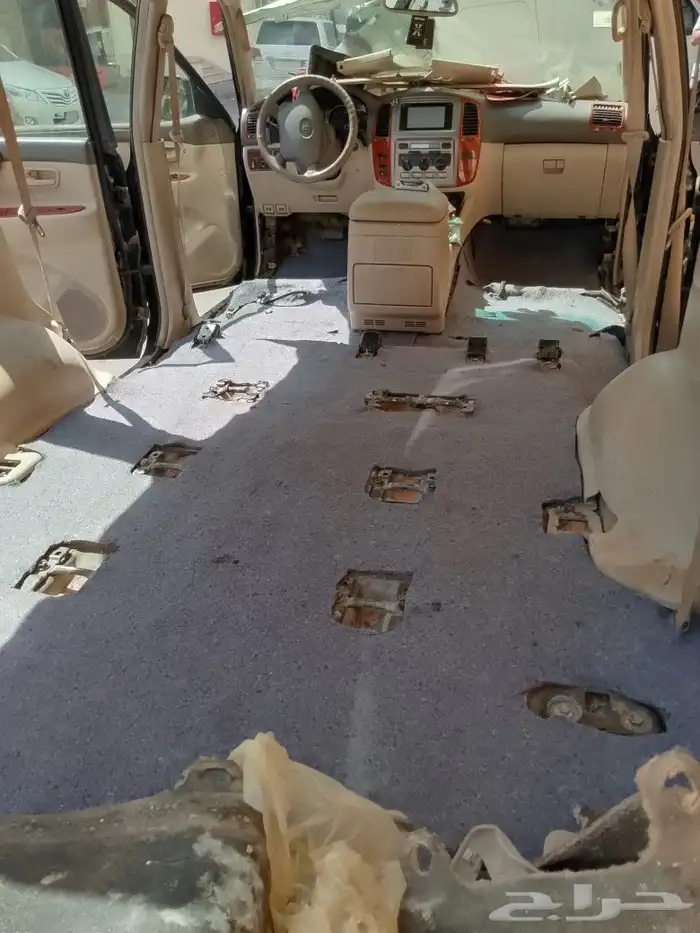 عازل للصوت والحراره لجميع انواع السيارات 1